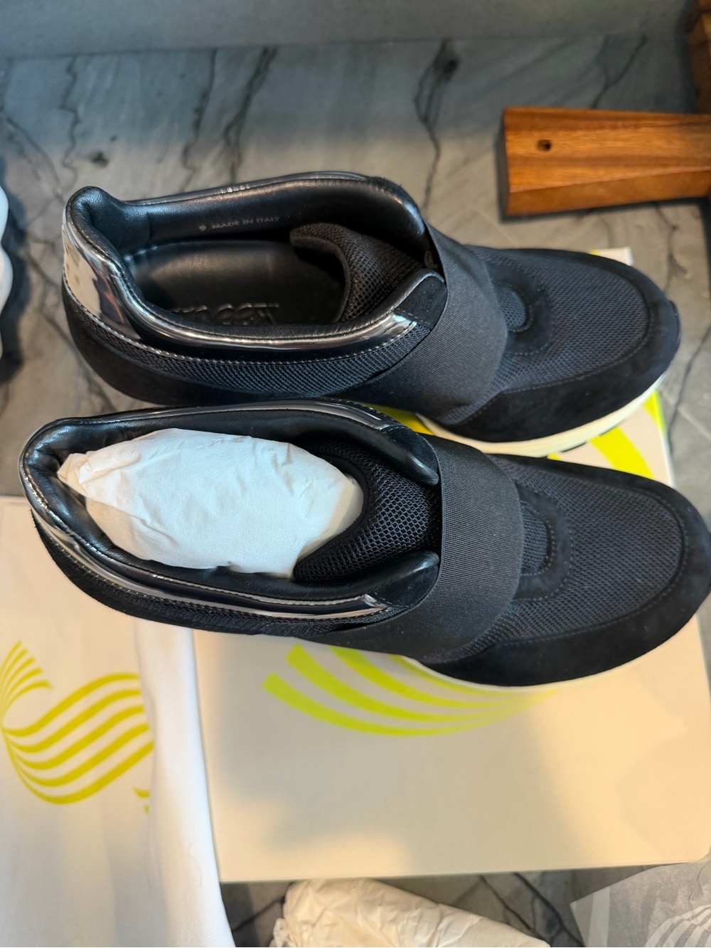 NWT NIB Sneex Icon Celebrity Favorite  Women’s Slip-On Heels Sneakers Black - Picture 8 of 15